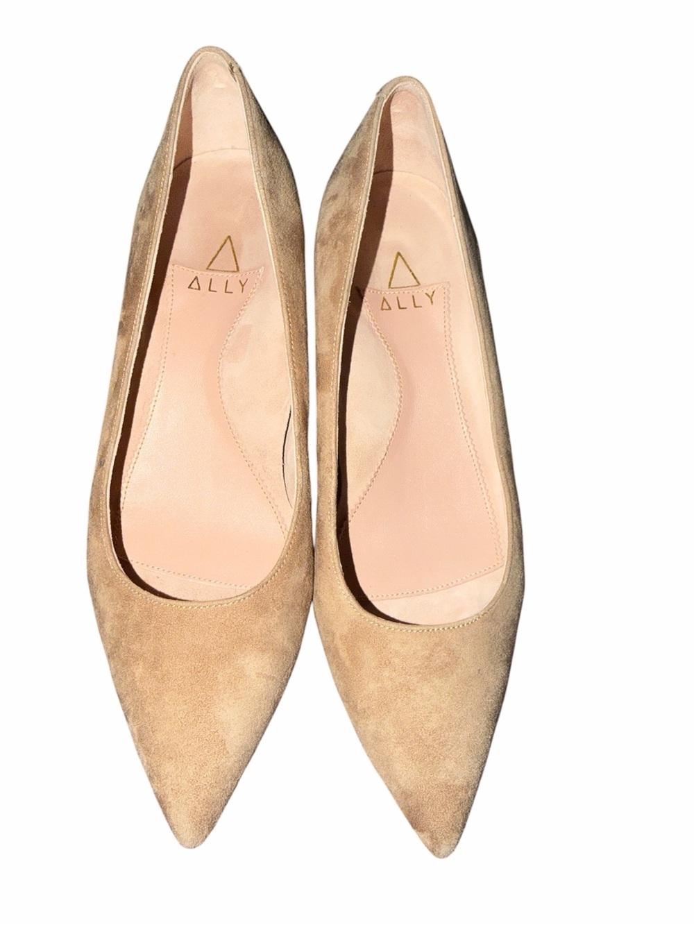 Ally Tenacious Tan Suede Pump - Picture 2 of 6